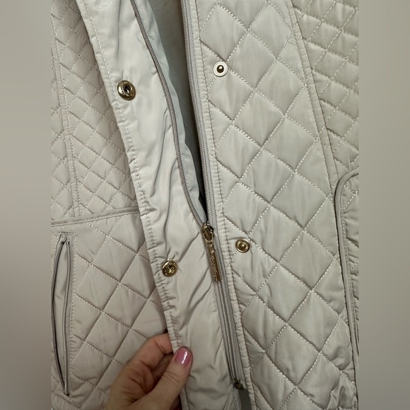 Calvin Klein Quilted Coat with Removable Hood‎ - Picture 7 of 12